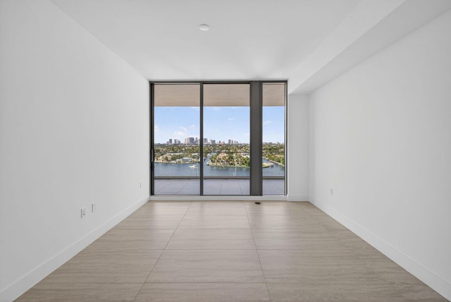 Spacious, unfurnished interior of a new home in , Fort Lauderdale (Image 36). Spacious, unfurnished interior of a new home in , Fort Lauderdale (Image 36).