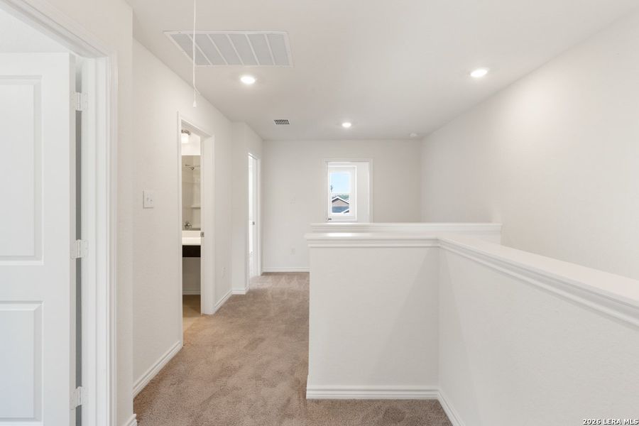 Spacious, unfurnished interior of a new home in Spanish Trails Villas, San Antonio (Image 18).