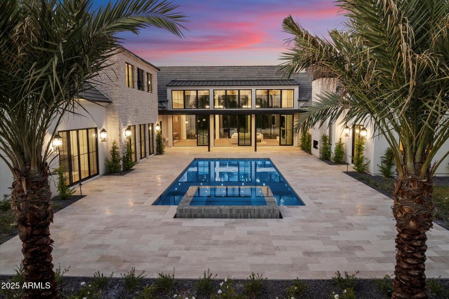 Stunning Grounds Stunning Grounds