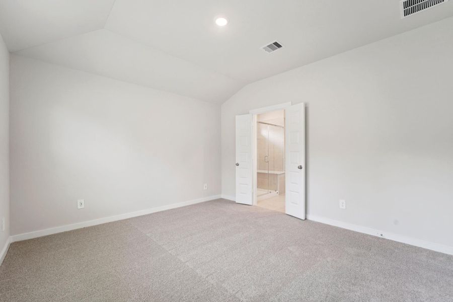 Spacious, unfurnished interior of a new home in Pine Lake Cove - Traditional Series, Montgomery (Image 31).