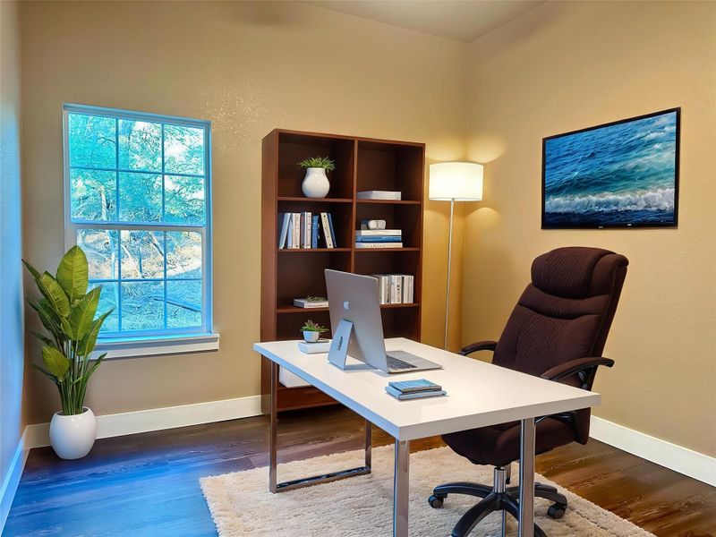 Bedroom/Office Bedroom/Office