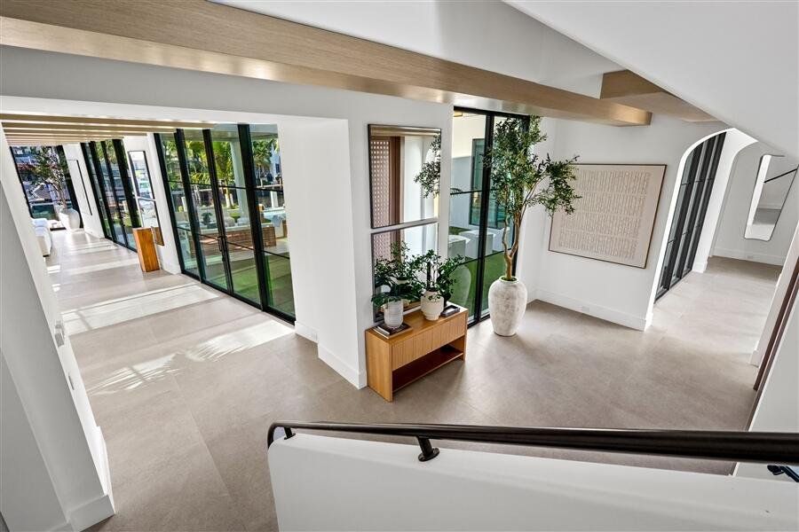 dash_STAIRS_TO_FOYER dash_STAIRS_TO_FOYER