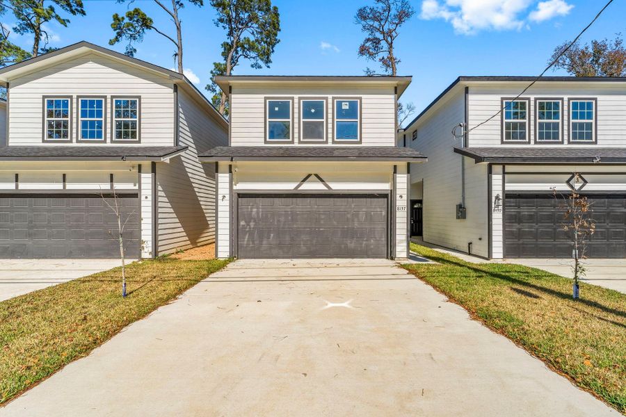 Front exterior of a new home in , Houston, TX, highlighting curb appeal (Image 1). Front exterior of a new home in , Houston, TX, highlighting curb appeal (Image 1).