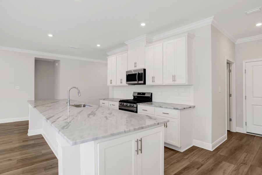 Representative furnished interior of a home built from the Drexel by Maronda Homes in Bellview Pointe, Bellview (Image 6).