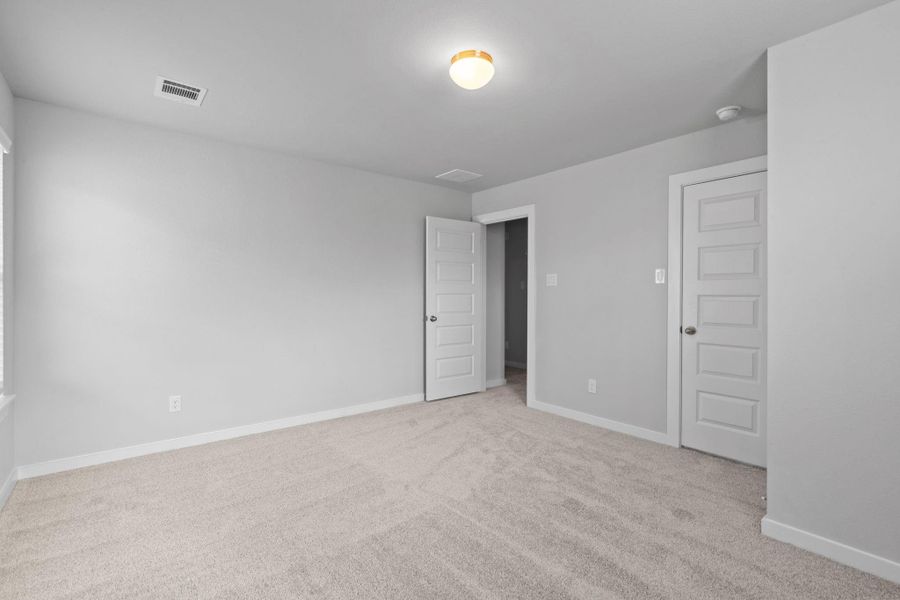 Spacious, unfurnished interior of a new home in Huntington Place, Rosharon (Image 25). Spacious, unfurnished interior of a new home in Huntington Place, Rosharon (Image 25).