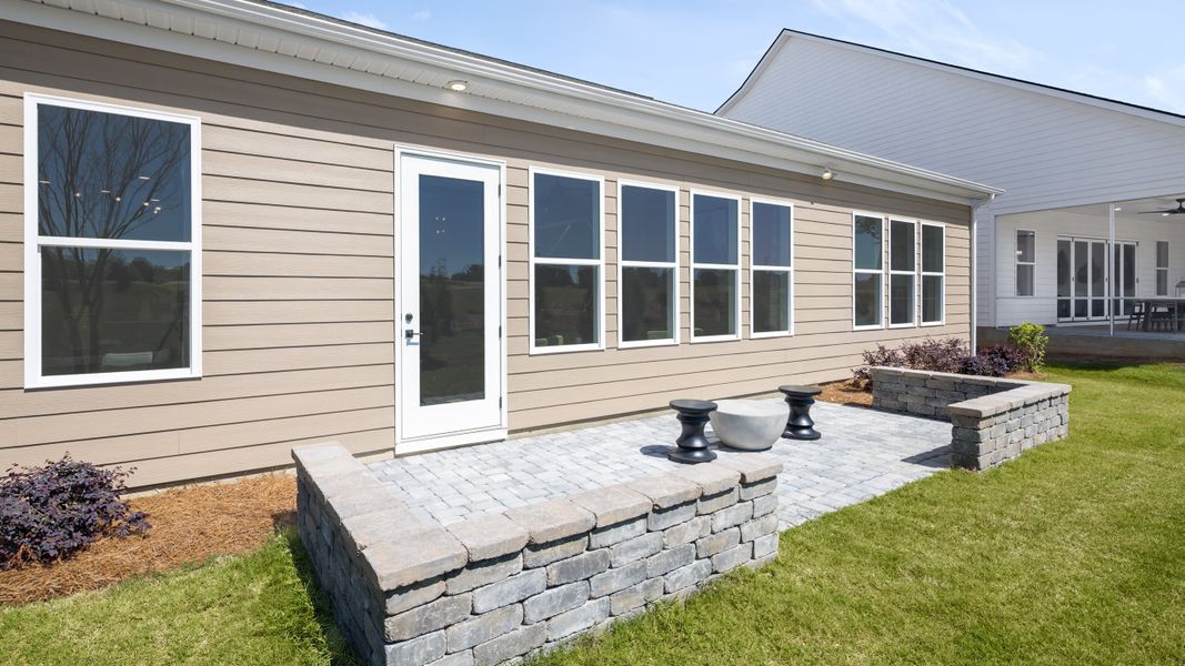 Rear Exterior Rear Exterior