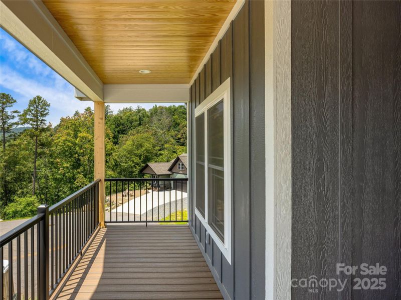 Covered Front Porch - Tongue & Groove Ceiling