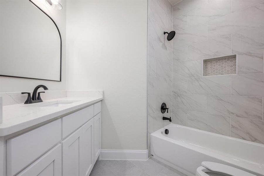 Furnished interior view inside a new home in , Terrell (Image 5).