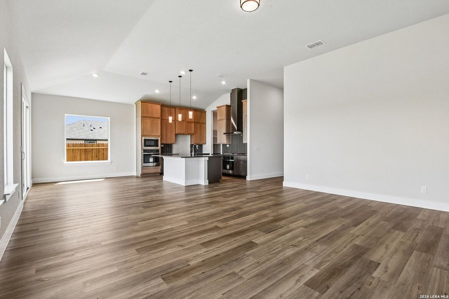 Spacious, unfurnished interior of a new home in Weltner Farms 60’s, New Braunfels (Image 37). Spacious, unfurnished interior of a new home in Weltner Farms 60’s, New Braunfels (Image 37).