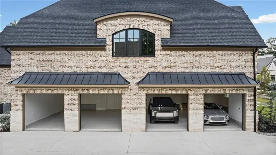 Exterior details and patio area of a home in , Alpharetta (Image 55).