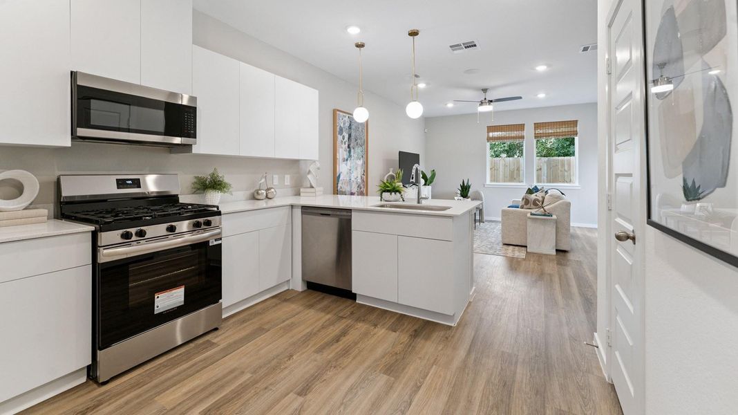 Furnished interior view inside a new home in Mansfield Estates, Houston (Image 24).