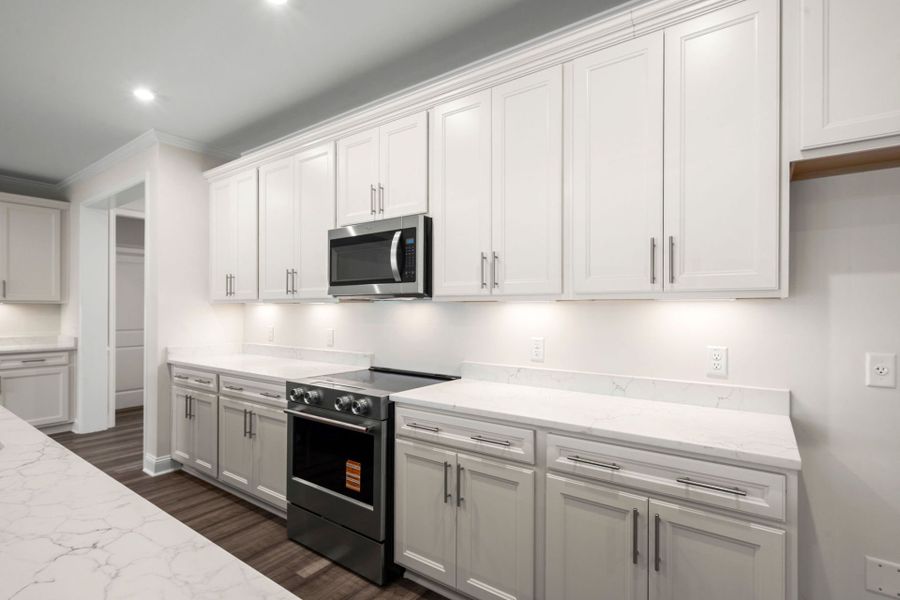 Furnished interior view inside a new home in Del Webb Savannah at Heartwood, Richmond Hill (Image 16).