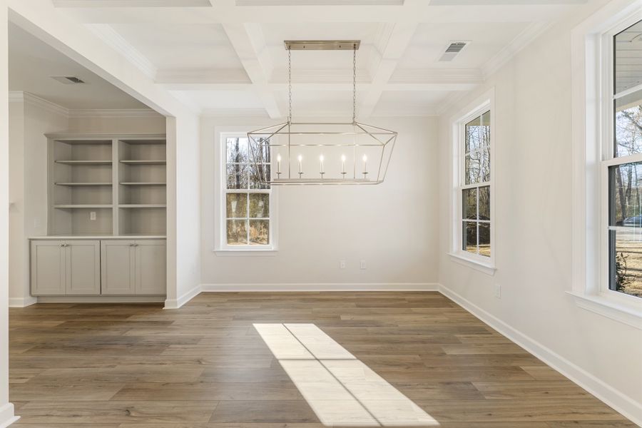 Spacious, unfurnished interior of a new home in Windsor Forest, Anderson (Image 13).