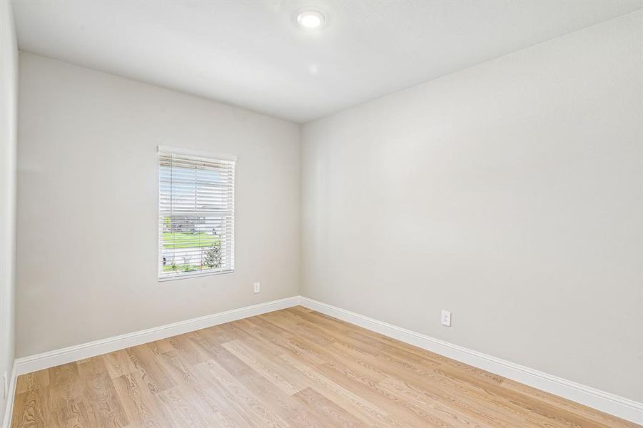 Spacious, unfurnished interior of a new home in Tesoro at Chisholm Trail Ranch, Crowley (Image 21).