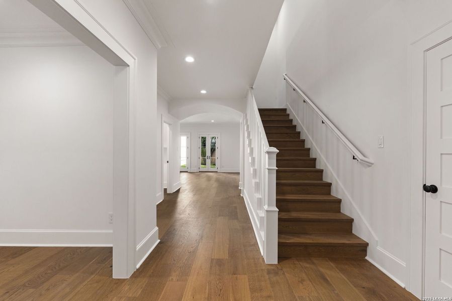 Spacious, unfurnished interior of a new home in , San Antonio (Image 24).