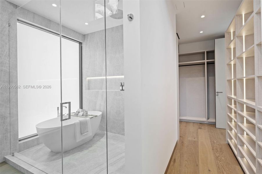 Furnished interior view inside a new home in , Coral Gables (Image 7).