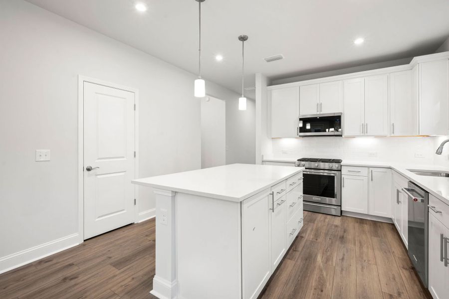 Furnished interior view inside a new home in Sun City Hilton Head, Bluffton (Image 9).