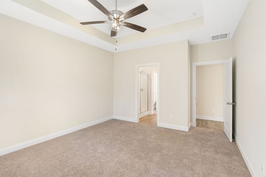 Spacious, unfurnished interior of a new home in Windsor, North Augusta (Image 17).