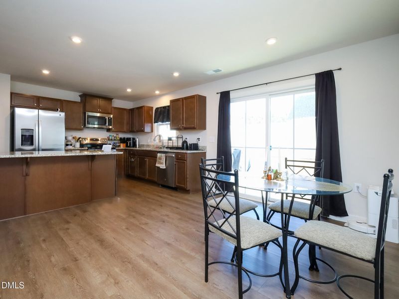 021_601_hollys_bluff_kitchen