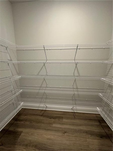 Spacious, unfurnished interior of a new home in Mirror Lake at South Harbour, Villa Rica (Image 27).