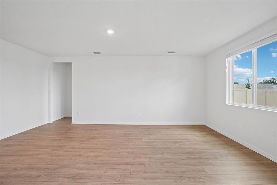 Spacious, unfurnished interior of a new home in Pine Ridge Meadows, Hudson (Image 18).
