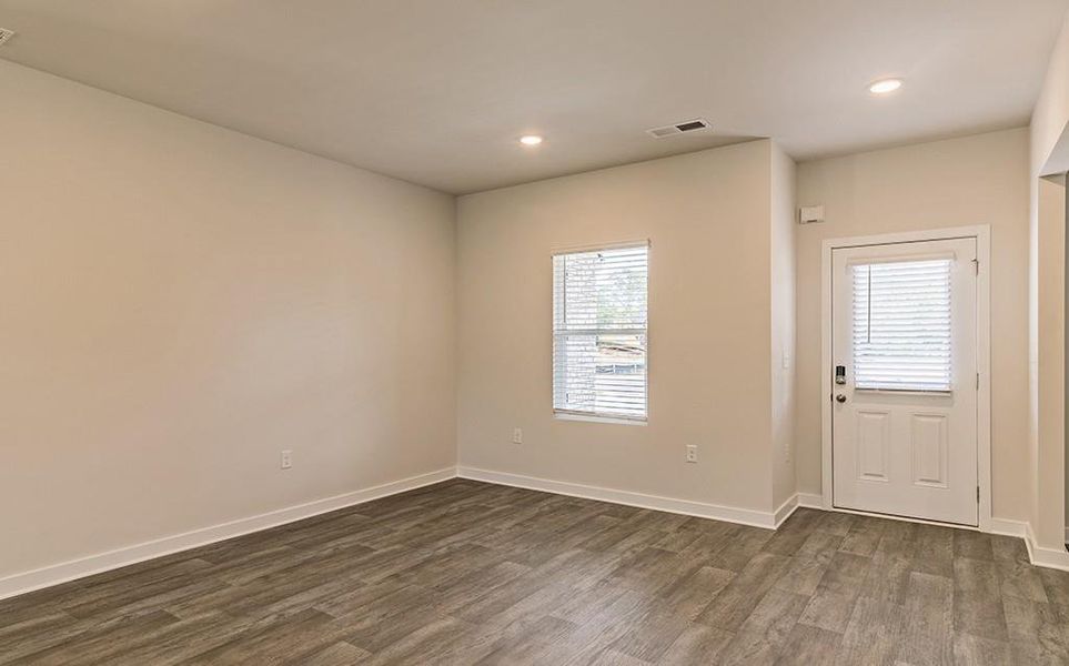Spacious, unfurnished interior of a new home in Fern Dale, Fairburn (Image 17).