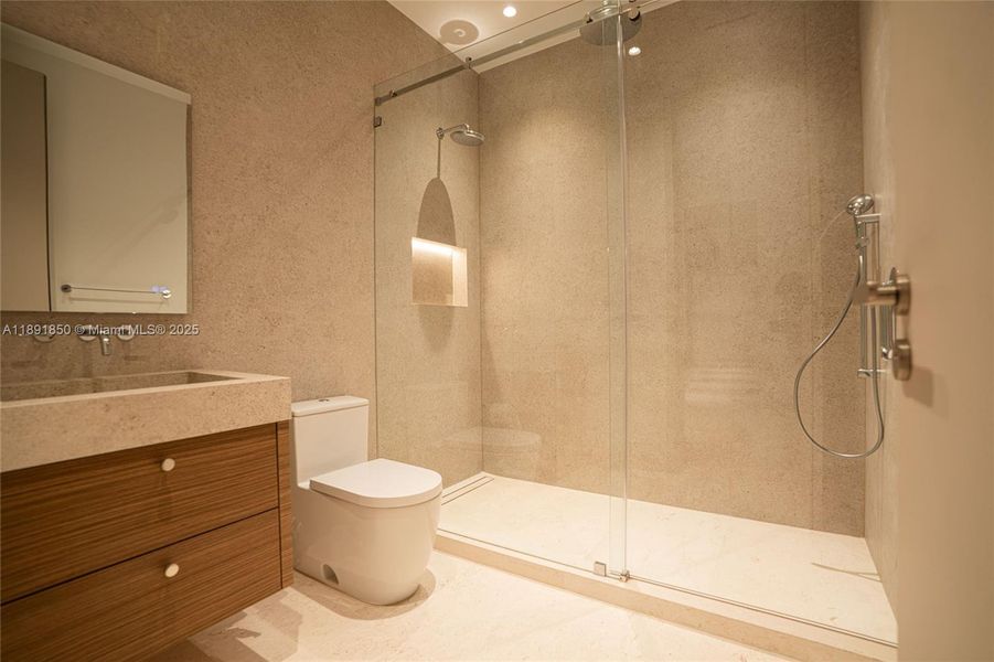 Furnished interior view inside a new home in , Coral Gables (Image 11).