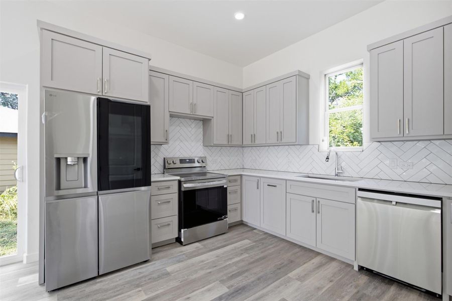 Furnished interior view inside a new home in , Smithville (Image 10).