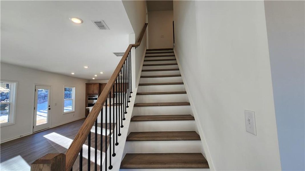 Spacious, unfurnished interior of a new home in The Estates at Casteel, Bethlehem (Image 31).