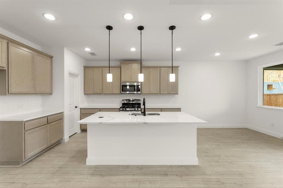 10. 2328 Leighton Top - Kitchen