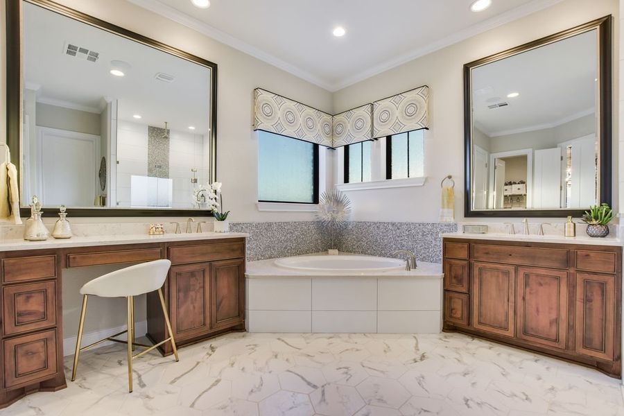 Representative furnished interior of a home built from the Siena II by Giddens Homes in Clearwater Ranch, Liberty Hill (Image 13).