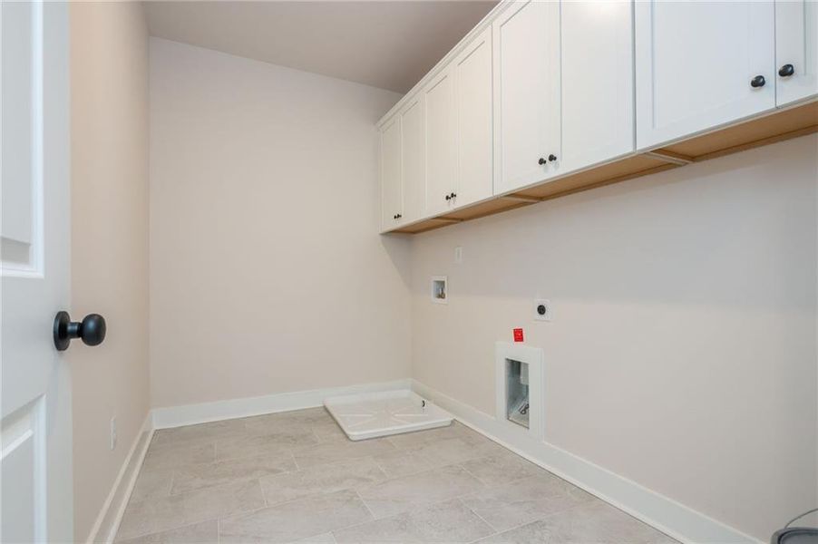 Spacious, unfurnished interior of a new home in , Flowery Branch (Image 29). Spacious, unfurnished interior of a new home in , Flowery Branch (Image 29).