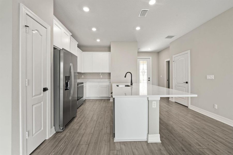 37-web-or-mls-DSC00934 37-web-or-mls-DSC00934