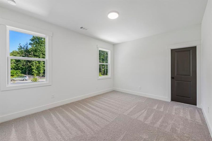 Spacious, unfurnished interior of a new home in White Post on Lake Lanier, Gainesville (Image 22). Spacious, unfurnished interior of a new home in White Post on Lake Lanier, Gainesville (Image 22).