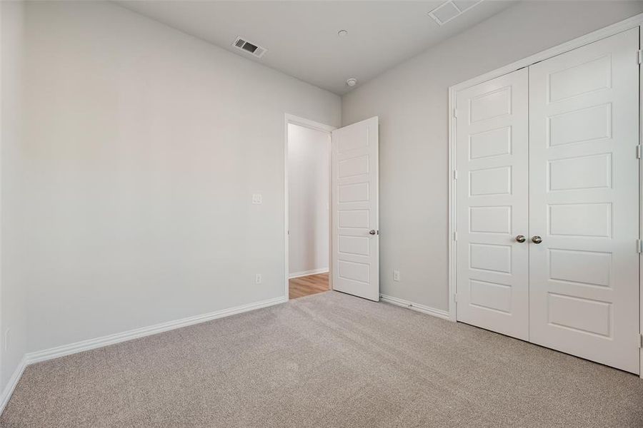 Spacious, unfurnished interior of a new home in , Frisco (Image 18).