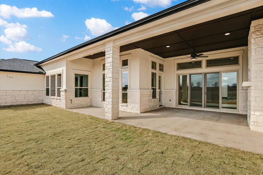 Representative exterior details of a home built from the Avalon by Giddens Homes in Scofield Farms Estates, Georgetown (Image 72).