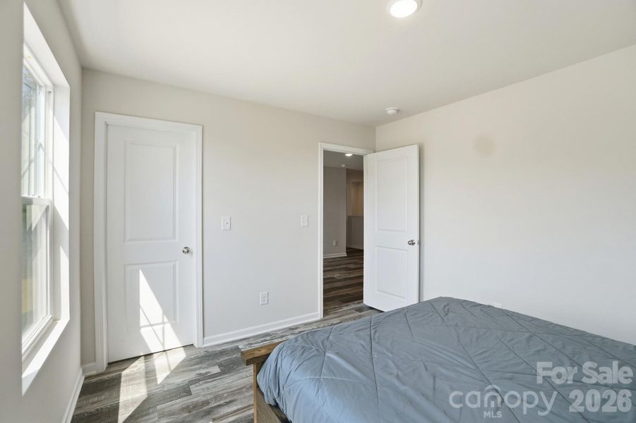 Spacious, unfurnished interior of a new home in , Lincolnton (Image 40).