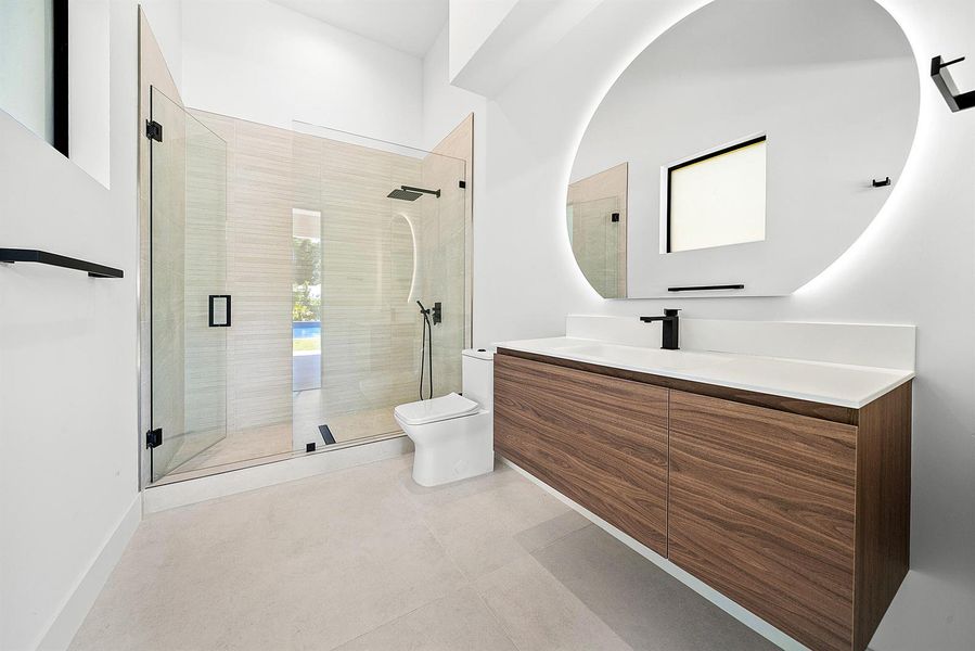 Pool side Cabana Bath Pool side Cabana Bath