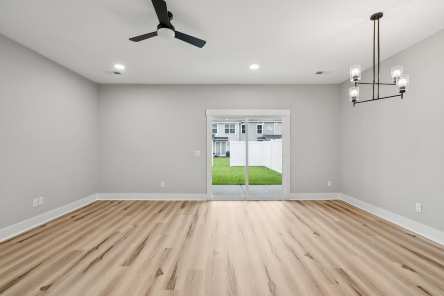 Spacious, unfurnished interior of a new home in , Goose Creek (Image 17).