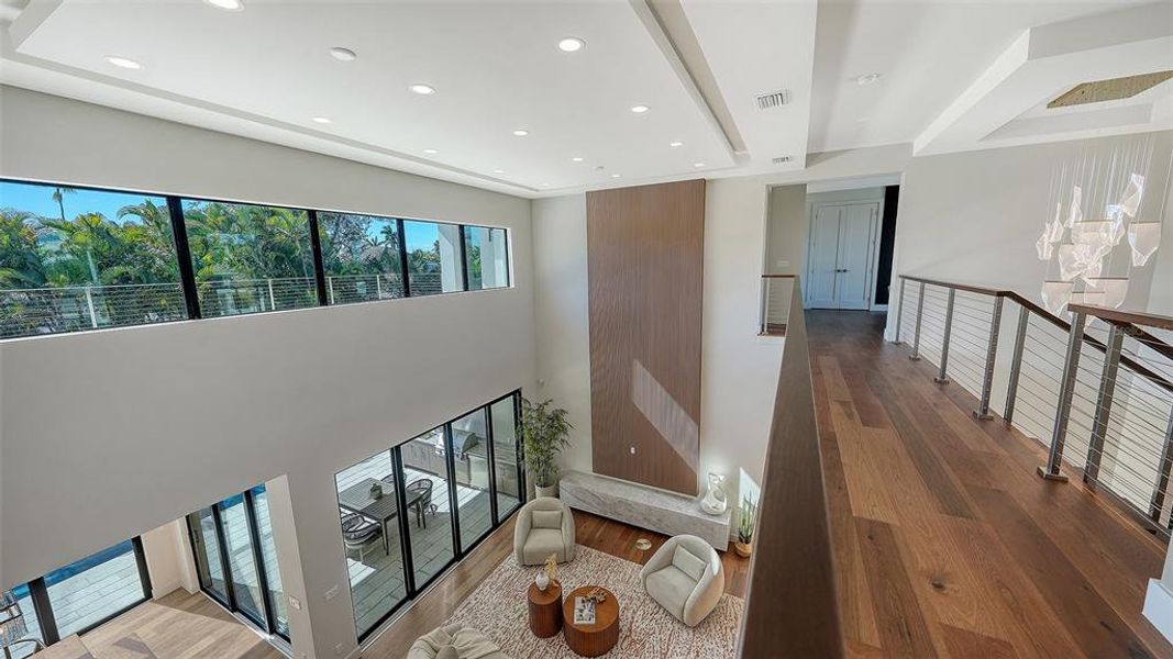 Spacious, unfurnished interior of a new home in , Sarasota (Image 23).