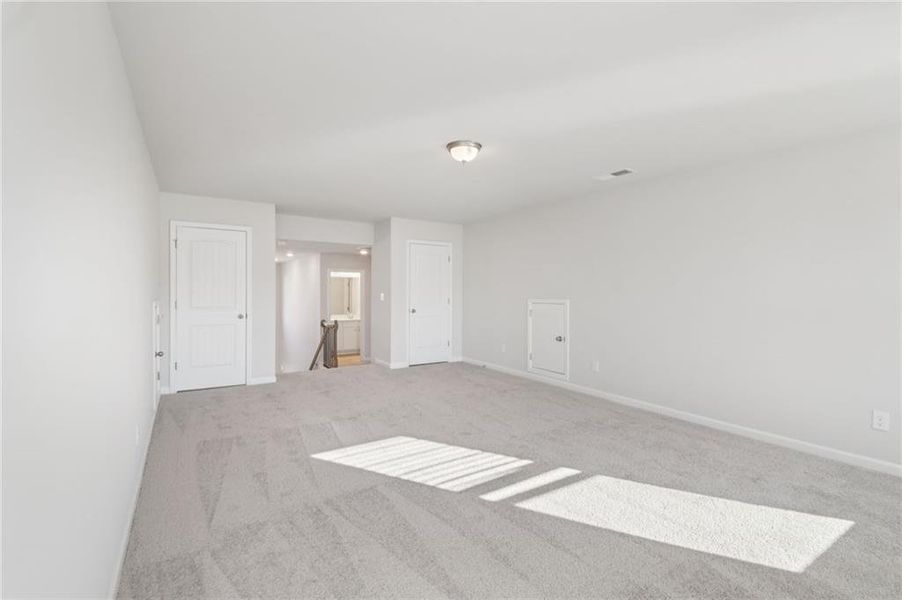 Spacious, unfurnished interior of a new home in Chapel Hill, Newnan (Image 20). Spacious, unfurnished interior of a new home in Chapel Hill, Newnan (Image 20).