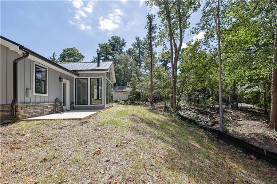 Exterior details and patio area of a home in , Gainesville (Image 1).
