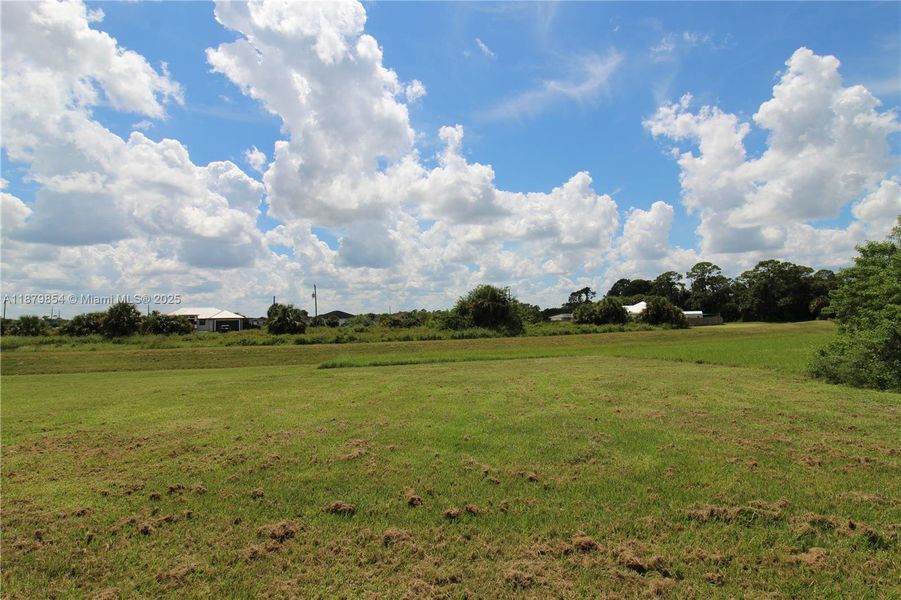 Image 20 of a home in .