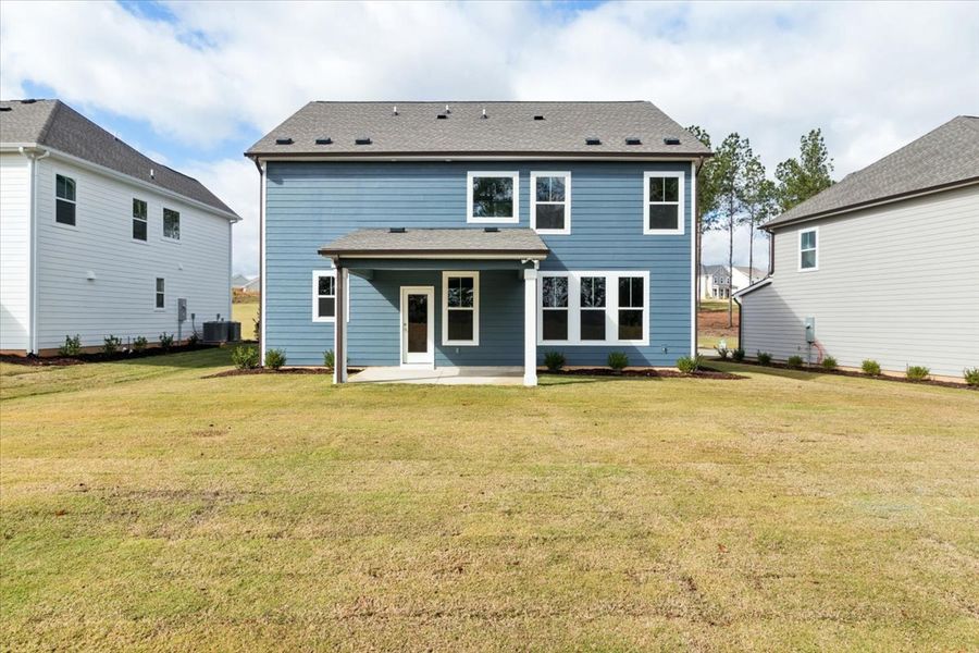 Exterior details and patio area of a home in Tillery Park, Grovetown (Image 4).