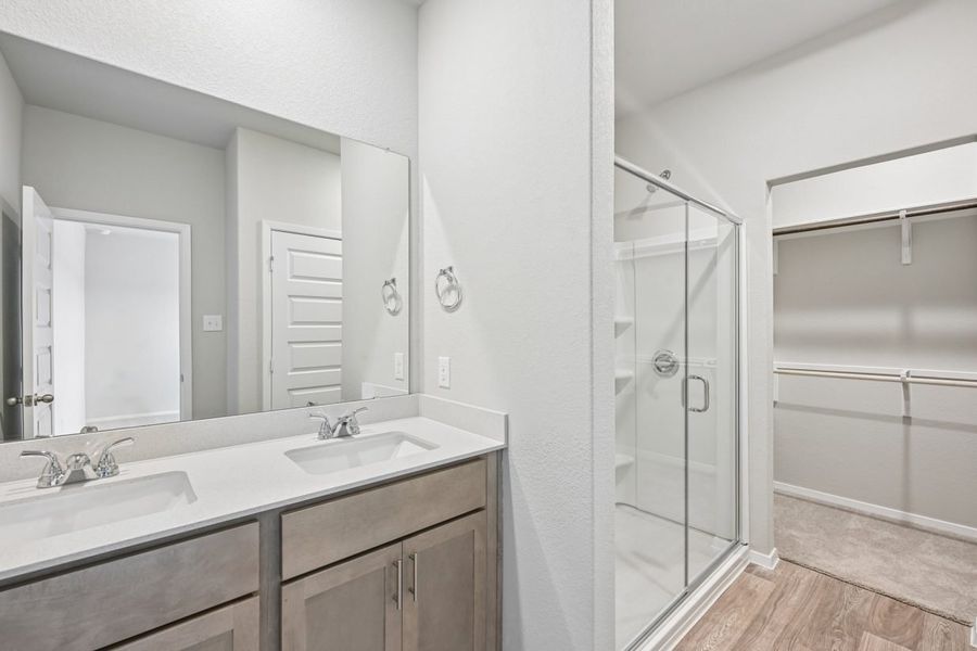 Furnished interior view inside a new home in Cascade, Liberty Hill (Image 9).