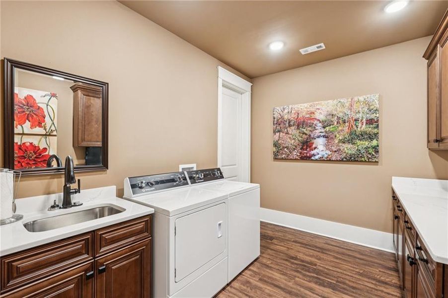 Furnished interior view inside a new home in , Jasper (Image 15).