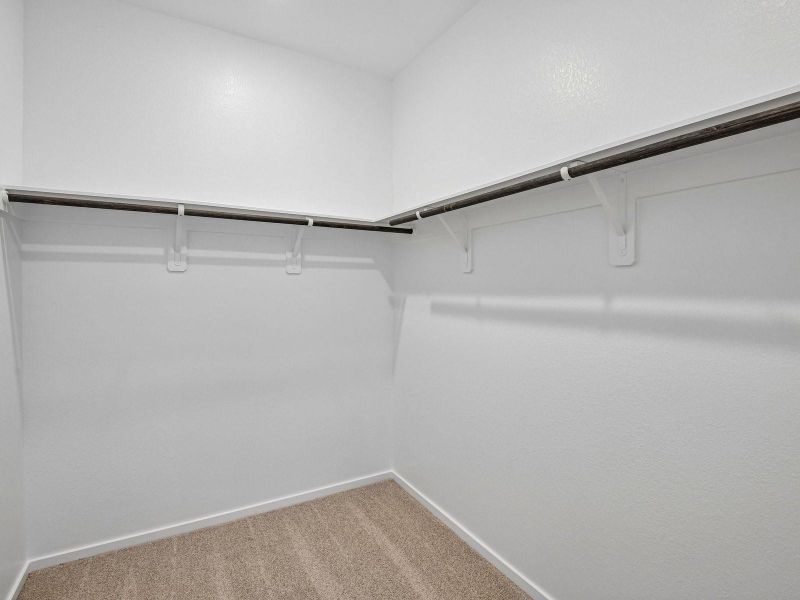Photos are not of the actual home, but are photos of the builder home with same floorplan with similar interior finishes. Photos are not of the actual home, but are photos of the builder home with same floorplan with similar interior finishes.