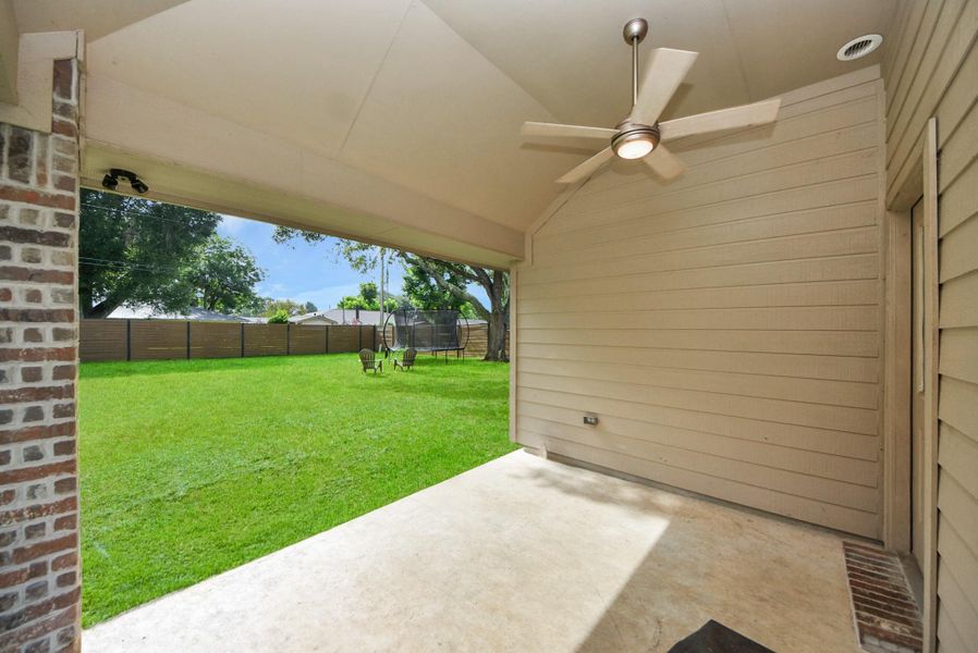 Exterior details and patio area of a home in , Angleton (Image 4). Exterior details and patio area of a home in , Angleton (Image 4).