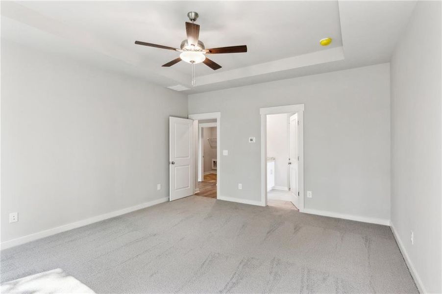 Spacious, unfurnished interior of a new home in Traditions of Braselton, Jefferson (Image 26).