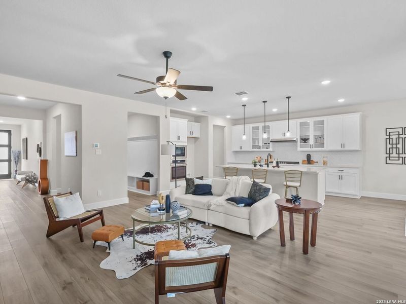 Furnished interior view inside a new home in Potranco Oaks, Castroville (Image 10). Furnished interior view inside a new home in Potranco Oaks, Castroville (Image 10).